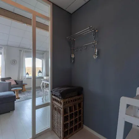 Beachside With Balcony Apartman *