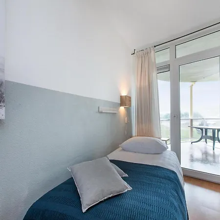 Beachside With Balcony Julianadorp