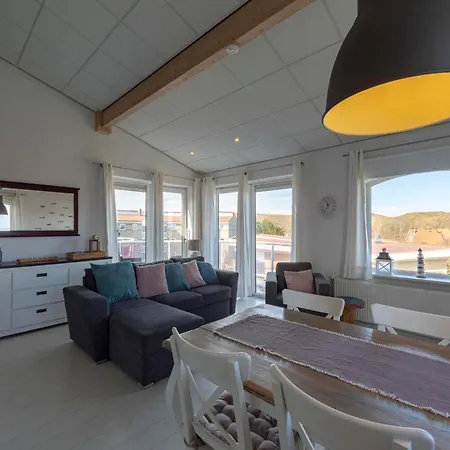 Beachside With Balcony *