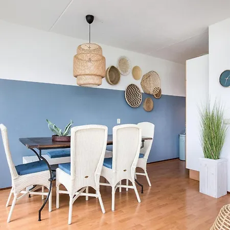 Apartman Beachside With Balcony