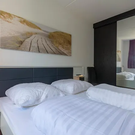 Beachside With Balcony Apartman Julianadorp