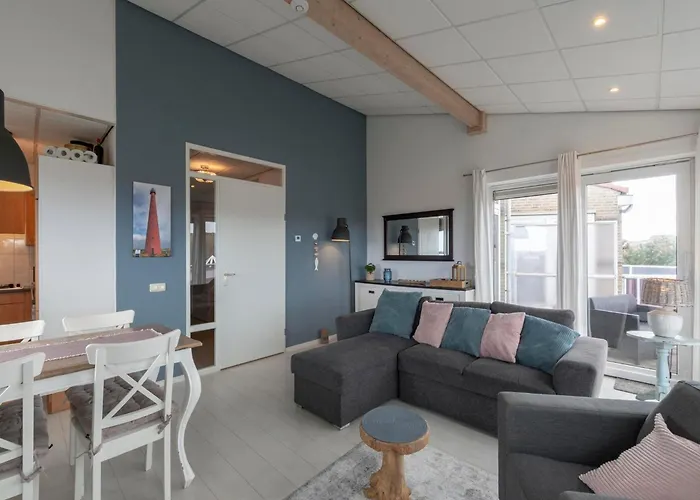 Beachside With Balcony Julianadorp