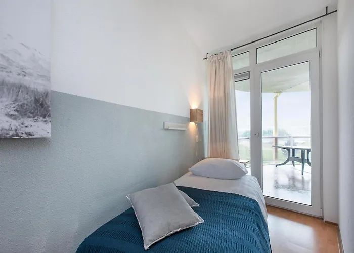 Beachside With Balcony Julianadorp